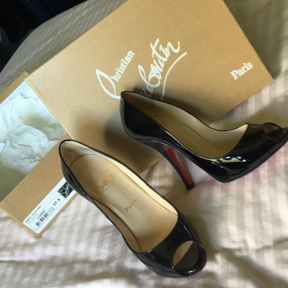 Authentic  Louboutin Black Patent Heels 37.5